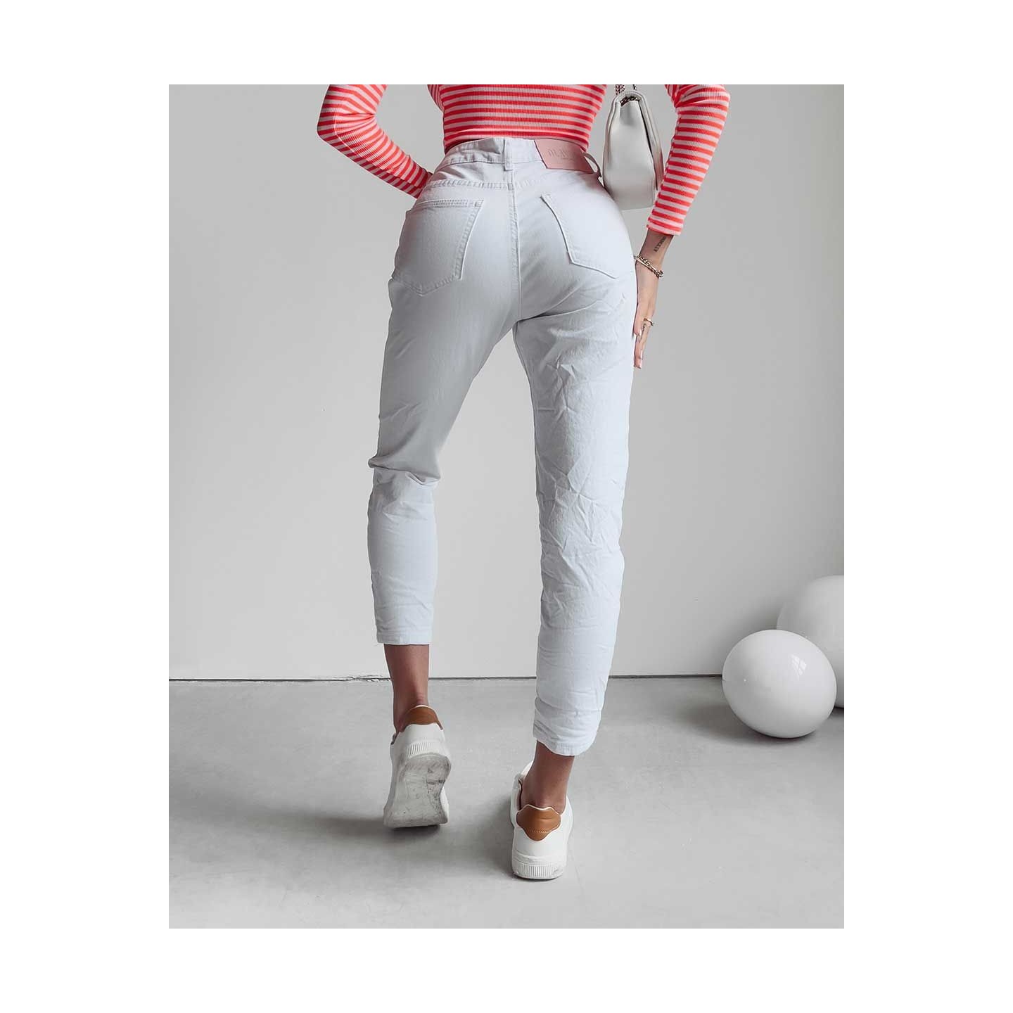 Spodnie jeansowe damskie OLAVOGA CAMI 249 biały - FashionPlace - 4