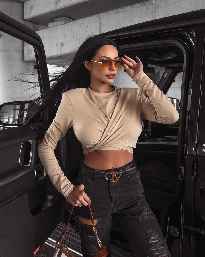 Bluzka damska OLAVOGA Jona 2023 beż - FashionPlace - 2