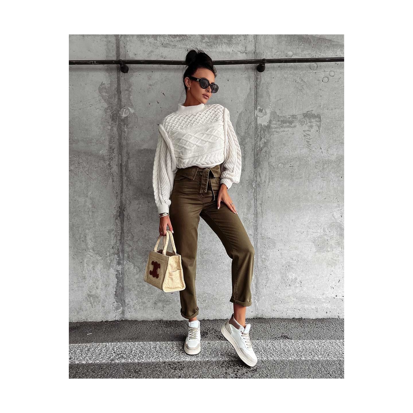 Spodnie damskie OLAVOGA GIOLA 2023 khaki - FashionPlace - 4