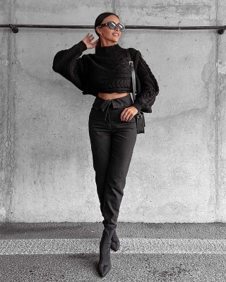 Sweter damski OLAVOGA OSLO 2023 czerń - FashionPlace - 1