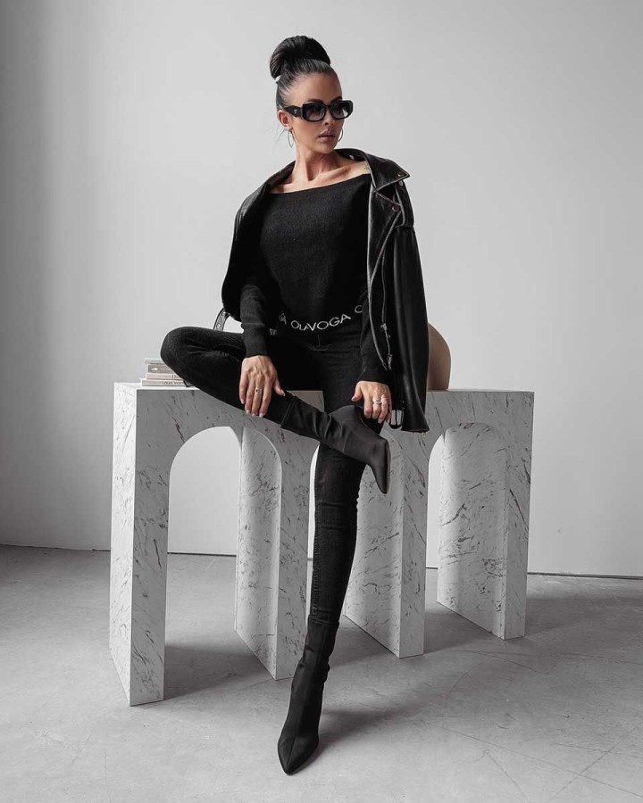 Sweter damski OLAVOGA ART 2023 czerń - FashionPlace - 2