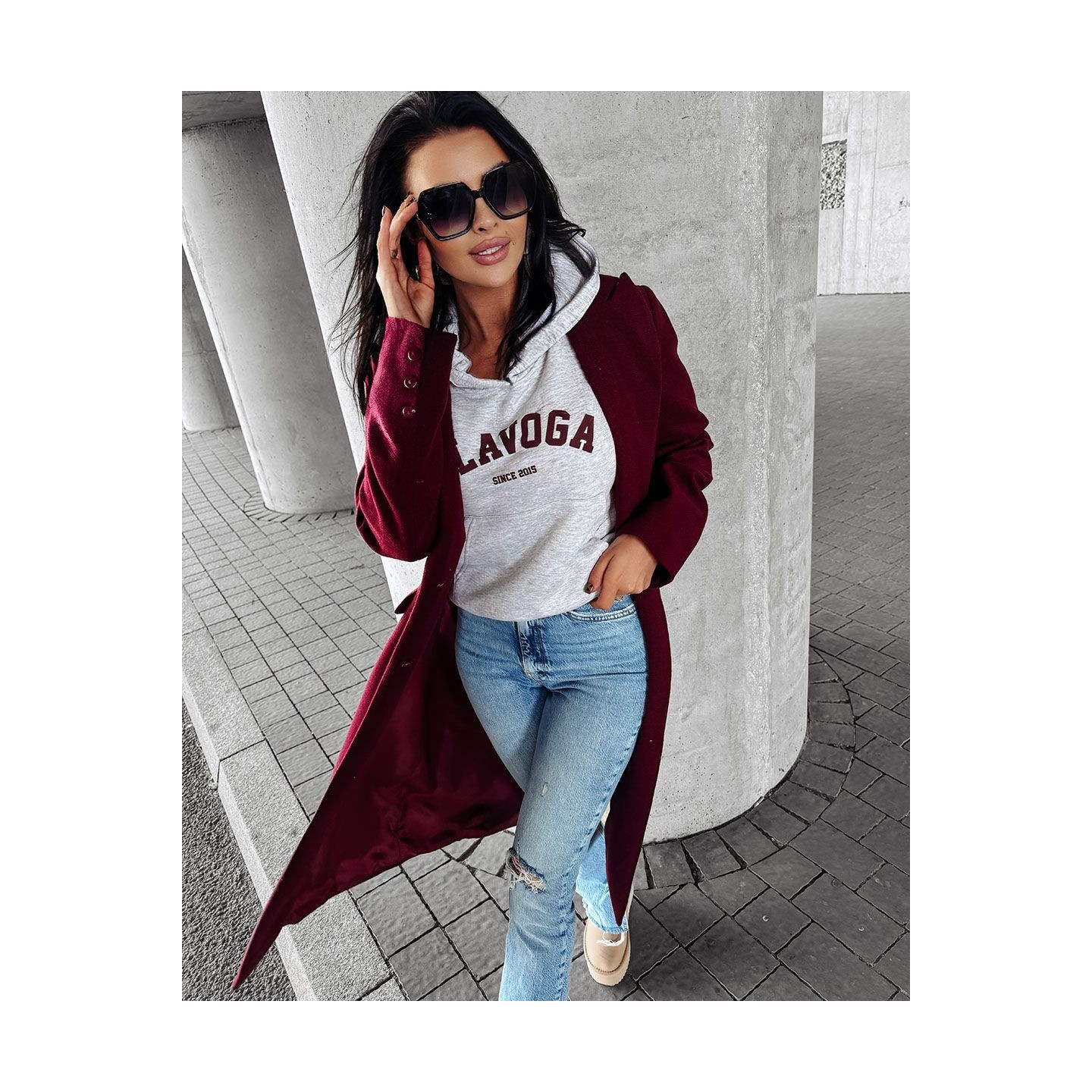 Płaszcz damski OLAVOGA PRIMO 2024 bordo - FashionPlace - 2