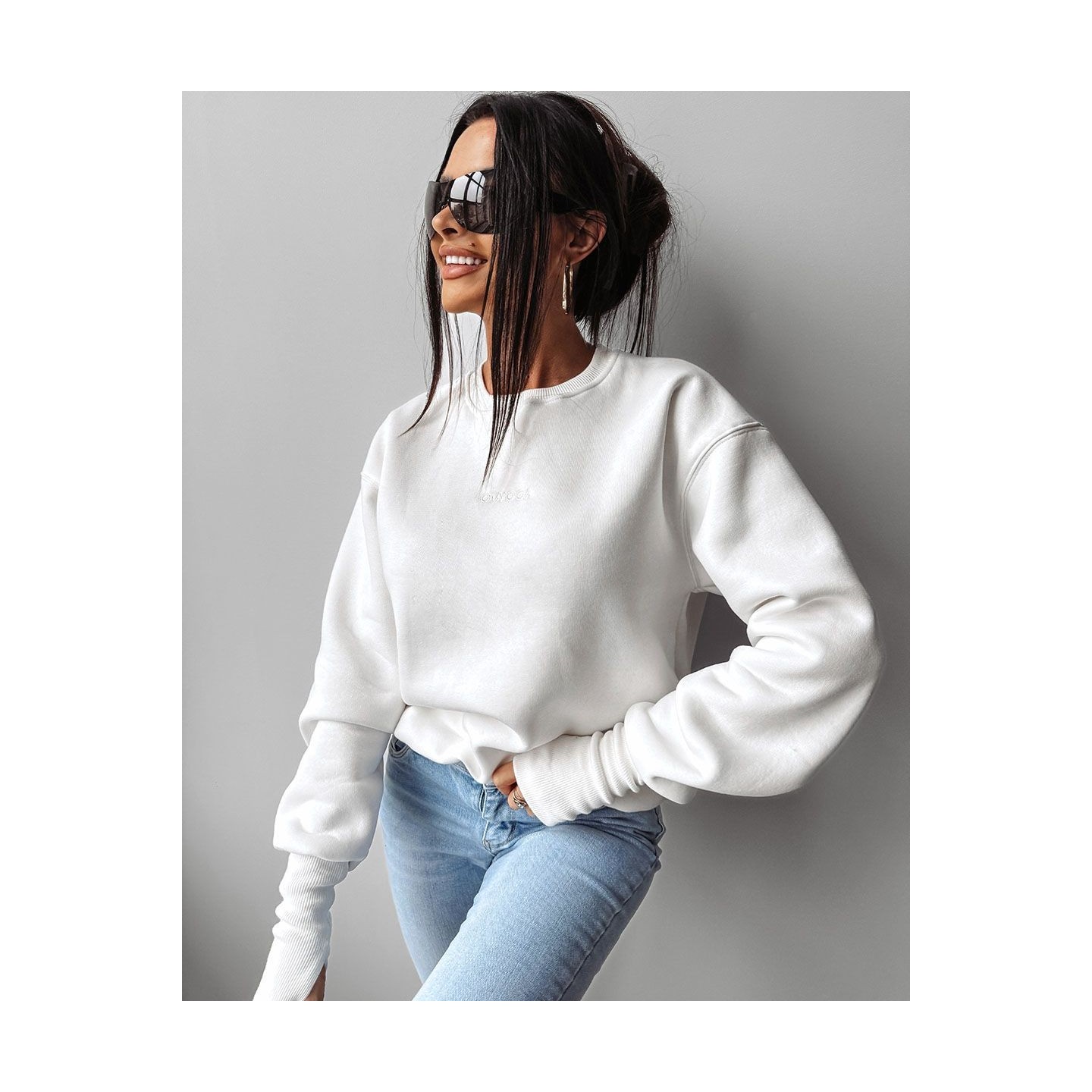 Bluza damska OLAVOGA CUTE 2024 ecru - FashionPlace - 2