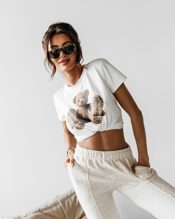 T-shirt damski OLAVOGA NALLE 2025 ecru - FashionPlace - 4