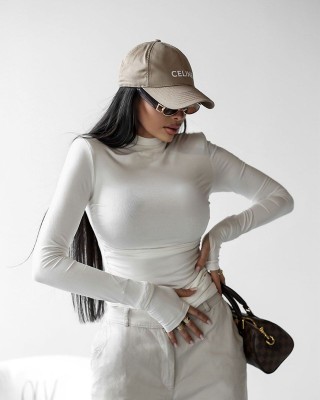 Bluzka damska OLAVOGA BESO 2025 ecru - FashionPlace - 1