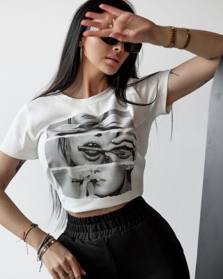 T-shirt damski OLAVOGA LABIOS 2025 ecru - FashionPlace - 1