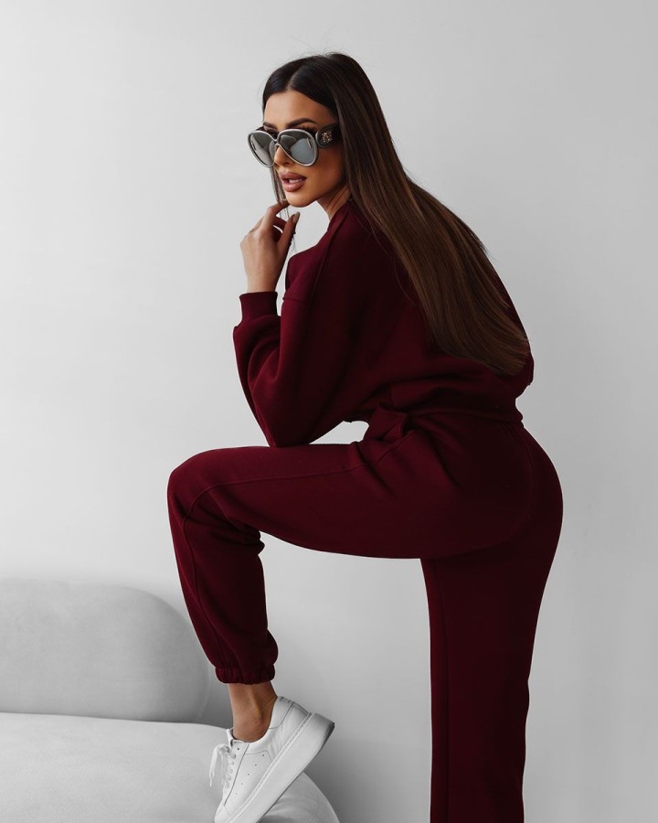 Komplet damski OLAVOGA SCRITTO 2025 bordo - FashionPlace - 2