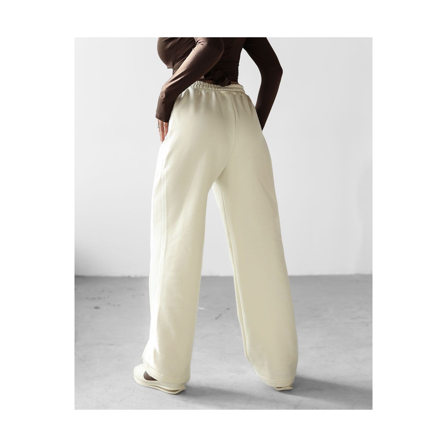 Spodnie damskie OLAVOGA HOYO 2025 ecru - FashionPlace - 3
