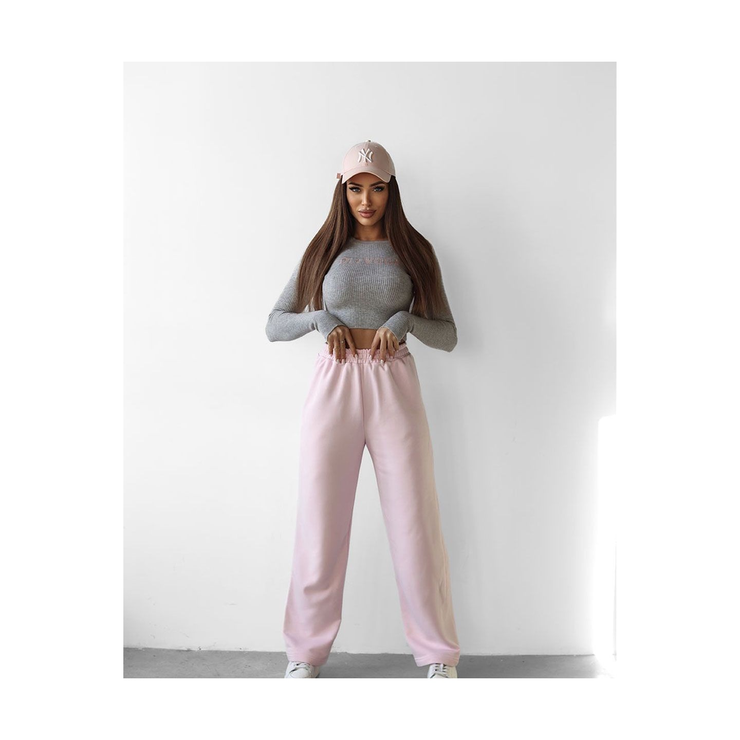Sweter damski OLAVOGA JACQUELINE 2025 szary - FashionPlace - 2