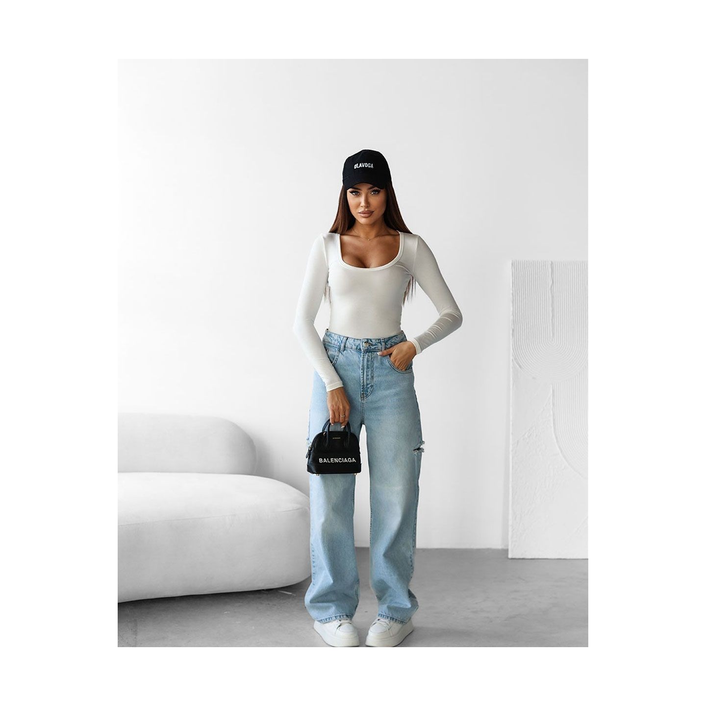Bluzka damska OLAVOGA ATAJA 2025 ecru - FashionPlace - 2