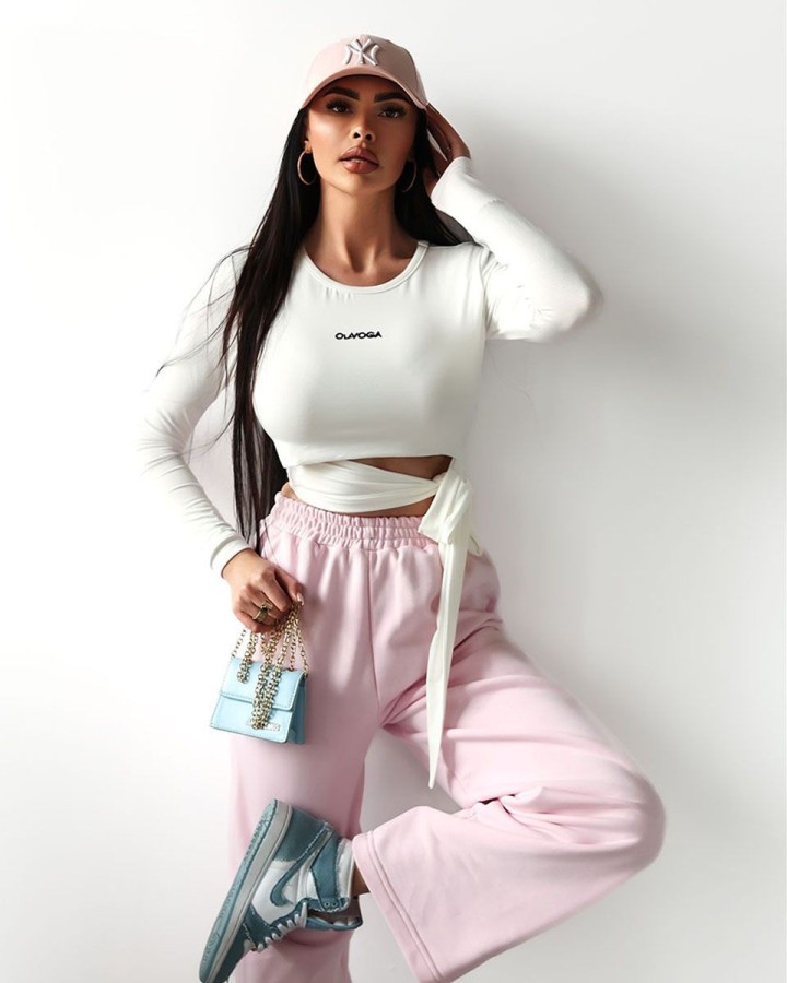 Bluzka damska OLAVOGA ROSETT 2025 ecru - FashionPlace - 1
