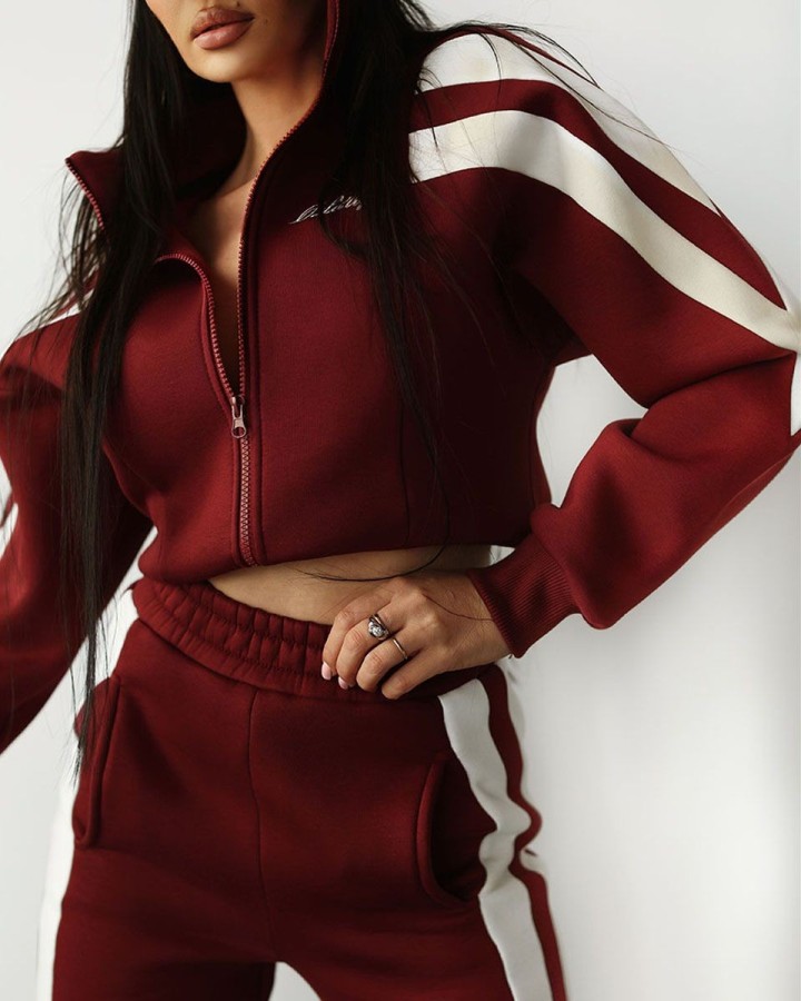 Komplet damski OLAVOGA DABI 2025 bordo - FashionPlace - 4