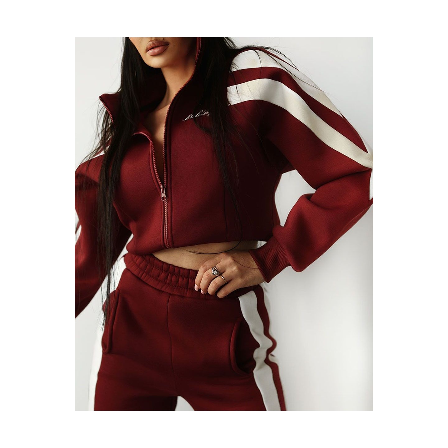Komplet damski OLAVOGA DABI 2025 bordo - FashionPlace - 4