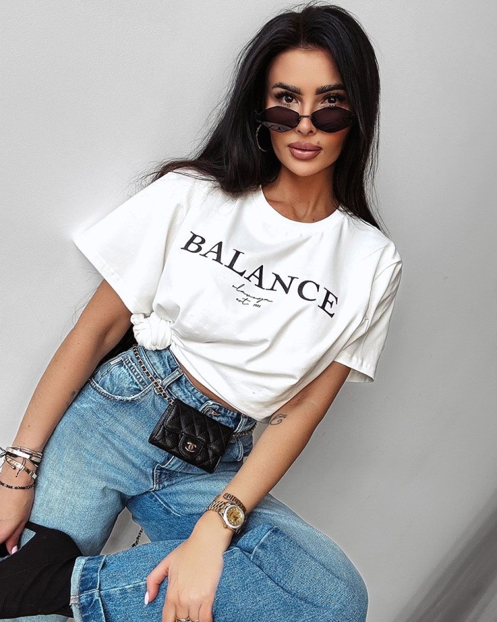 T-shirt damski OLAVOGA BALANS 2025 ecru - FashionPlace - 1