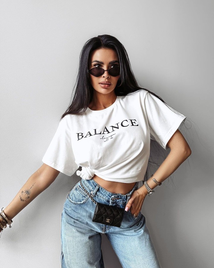 T-shirt damski OLAVOGA BALANS 2025 ecru - FashionPlace - 2