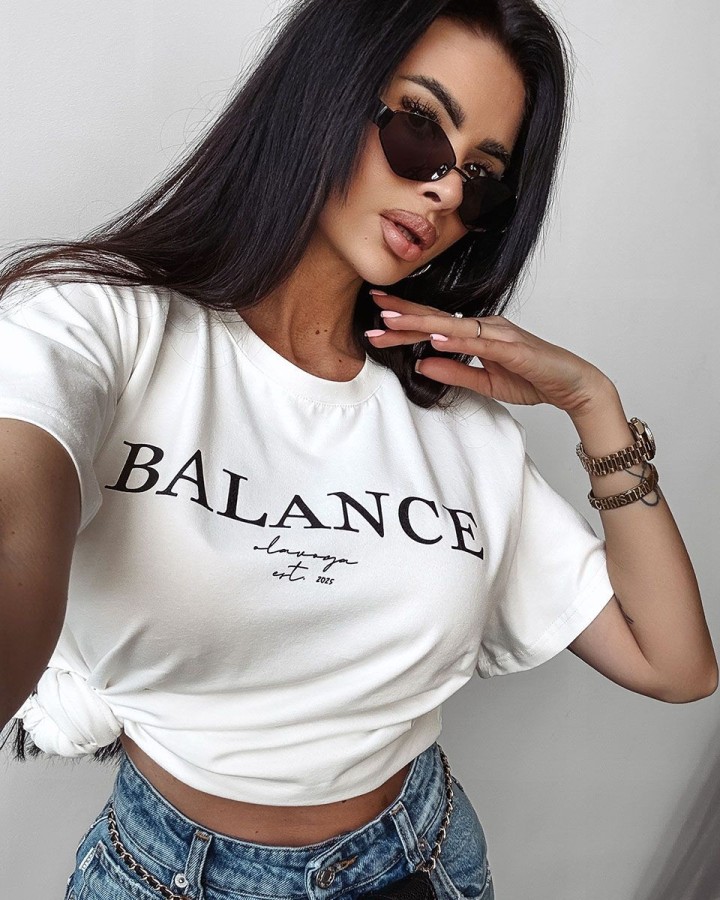 T-shirt damski OLAVOGA BALANS 2025 ecru - FashionPlace - 3