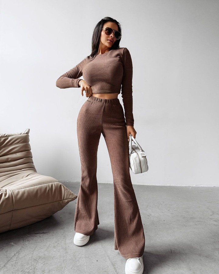 Komplet damski OLAVOGA SHIRO 2025 cappucino - FashionPlace - 1
