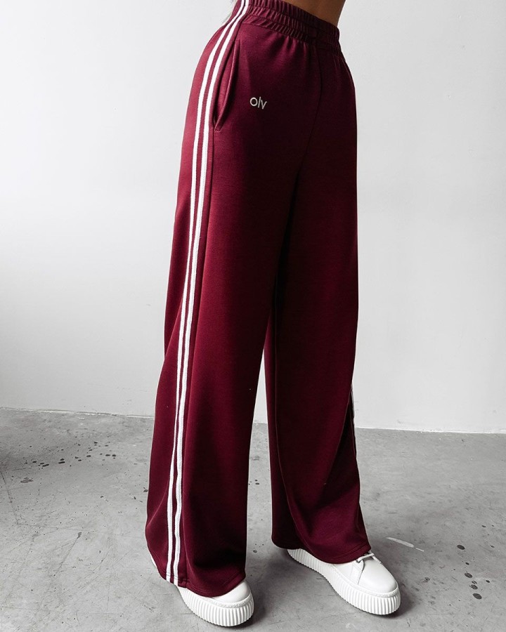 Spodnie damskie OLAVOGA DELINE 2025 bordo - FashionPlace - 2