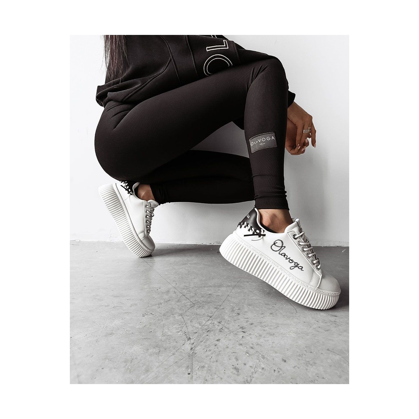Legginsy OLAVOGA REGI 2025 czerń - FashionPlace - 3
