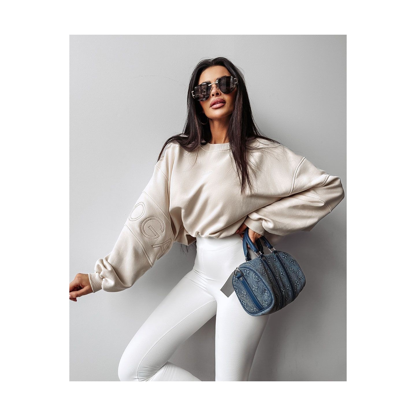 Bluza damska OLAVOGA MARKAZ 2025 beż - FashionPlace - 3