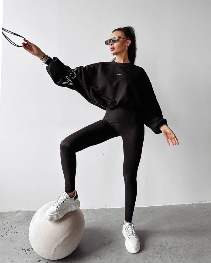 Bluza damska OLAVOGA MARKAZ 2025 czerń - FashionPlace - 4