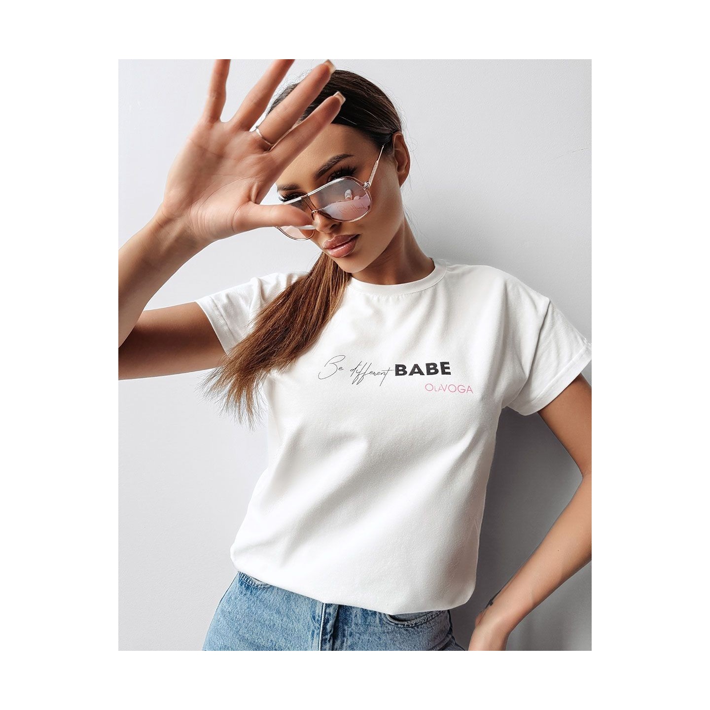 T-shirt damski OLAVOGA PURNITO 2025 ecru - FashionPlace - 3