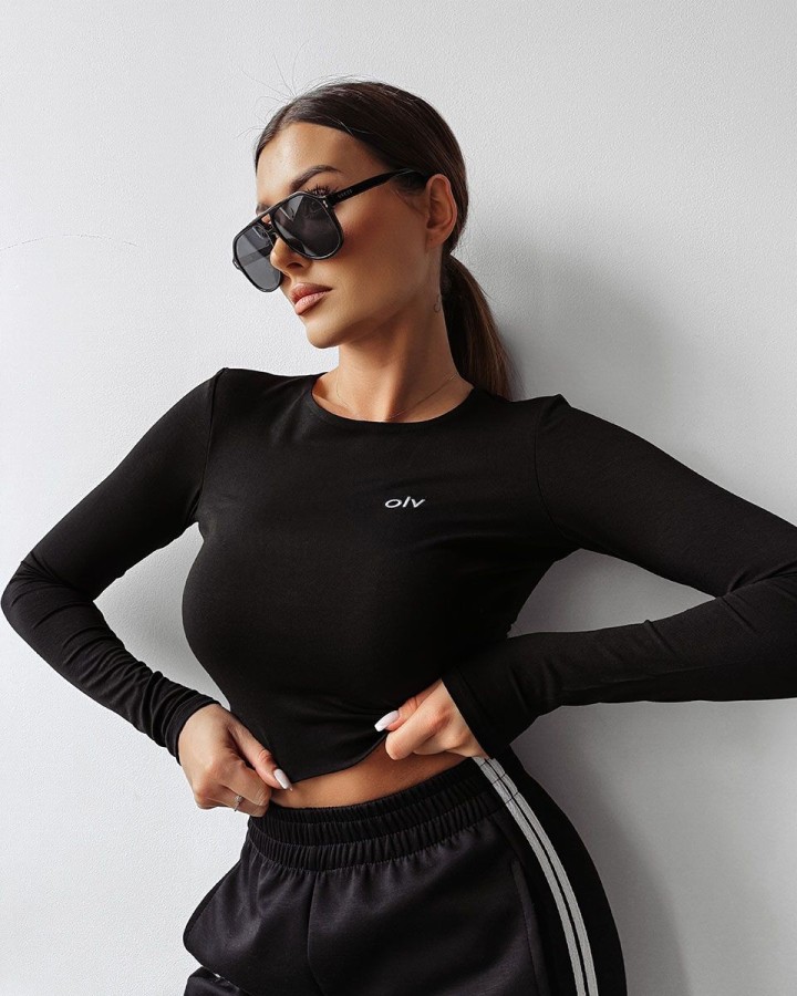 Bluzka damska OLAVOGA KOROTO 2025 czerń - FashionPlace - 2