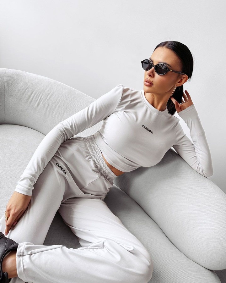 Komplet damski OLAVOGA CANARY 2025 szary - FashionPlace - 3