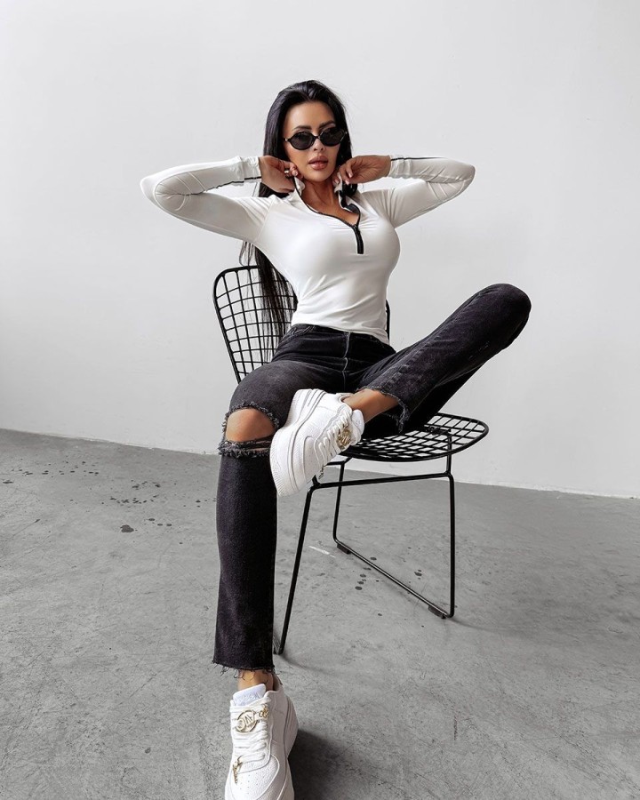 Bluzka damska OLAVOGA BIANKO 2025 ecru - FashionPlace - 2