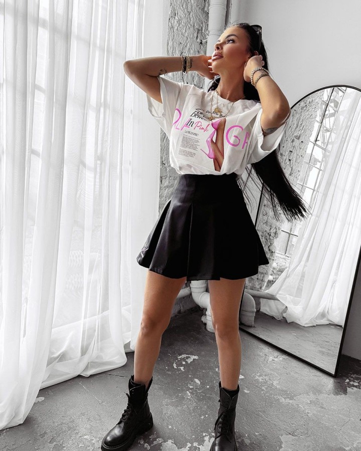 T-shirt damski OLAVOGA CHERISH 2025 ecru - FashionPlace - 3