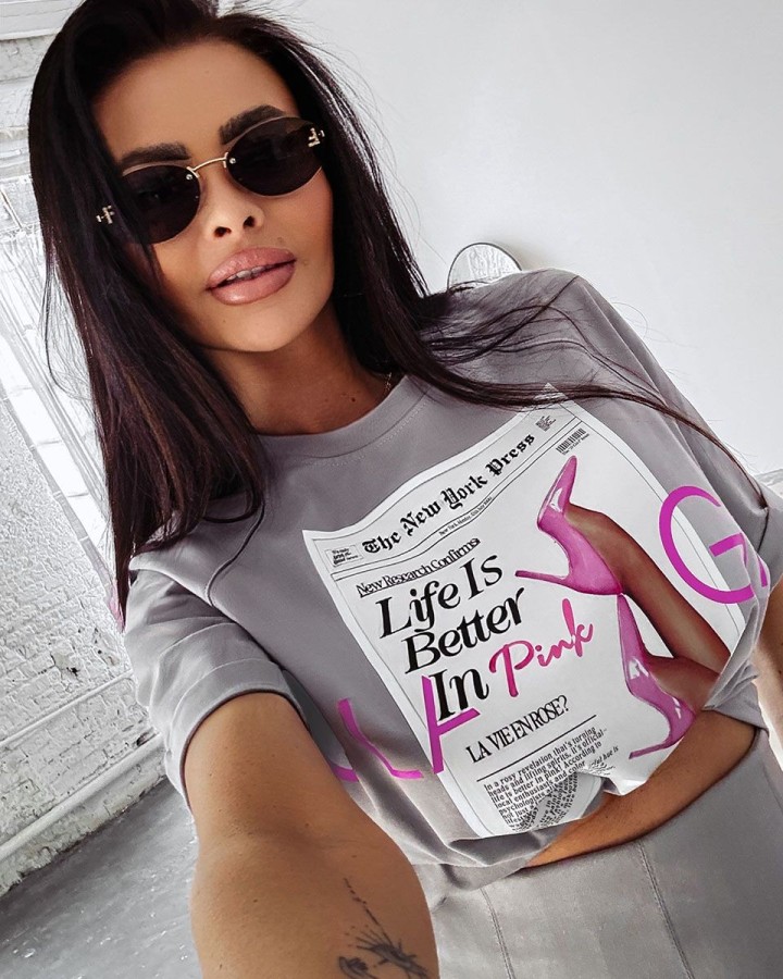 T-shirt damski OLAVOGA CHERISH 2025 szary - FashionPlace - 2