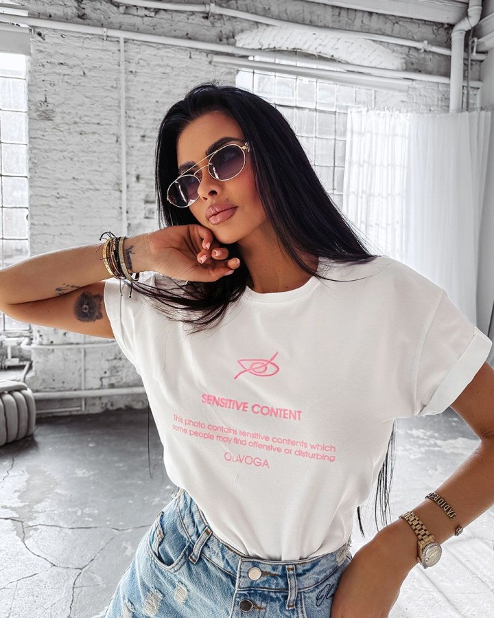 T-shirt damski OLAVOGA GLASS 2025 ecru - FashionPlace - 2