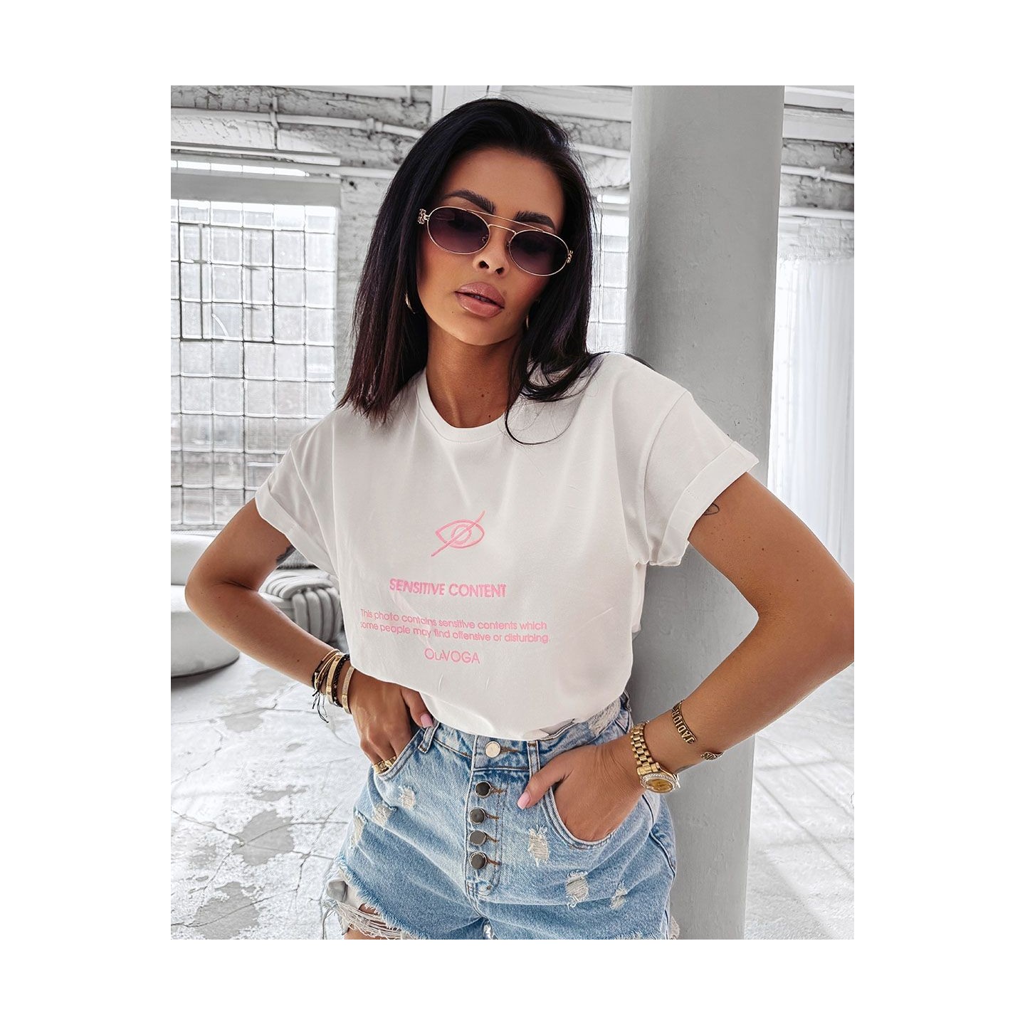 T-shirt damski OLAVOGA GLASS 2025 ecru - FashionPlace - 3