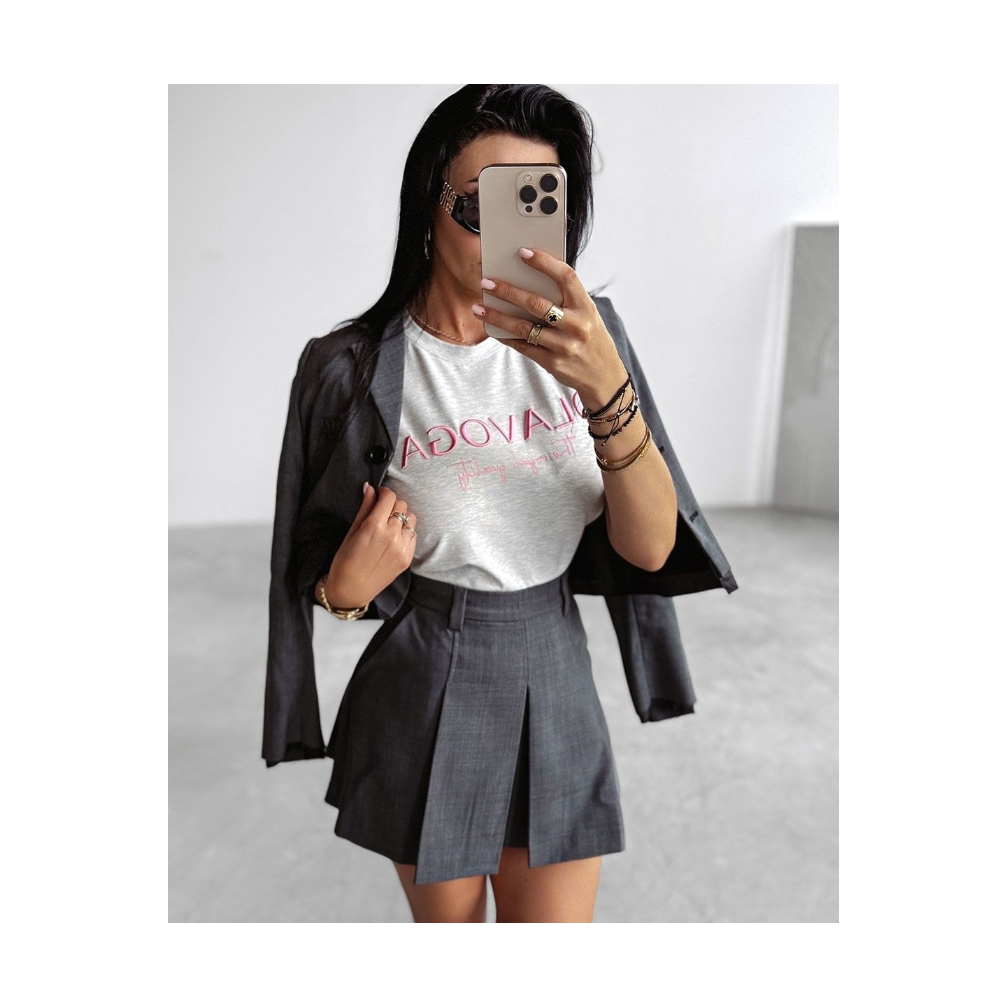T-shirt damski OLAVOGA HOLLYHOCK 2025 szary - FashionPlace - 3