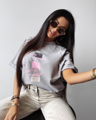 T-shirt damski OLAVOGA MELANIA 2025 szary - FashionPlace - 1