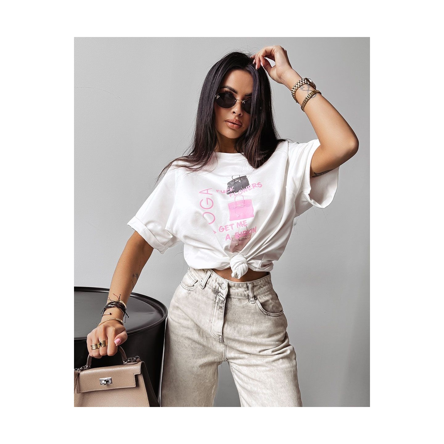 T-shirt damski OLAVOGA MELANIA 2025 ecru - FashionPlace - 2