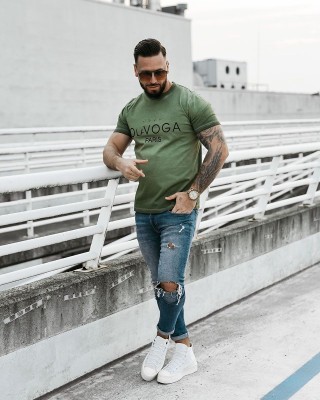 T-shirt męski OLAVOGA STAR OF PARIS 2025 khaki - FashionPlace - 1