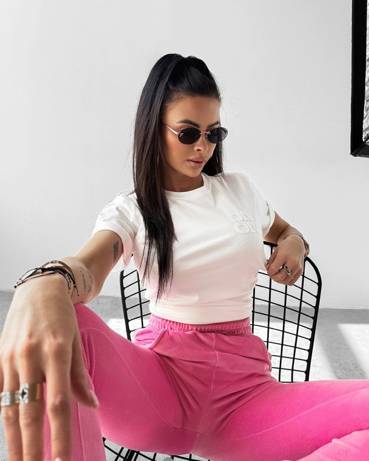T-shirt damski OLAVOGA SOFT ROSE 2025 ecru - FashionPlace - 2