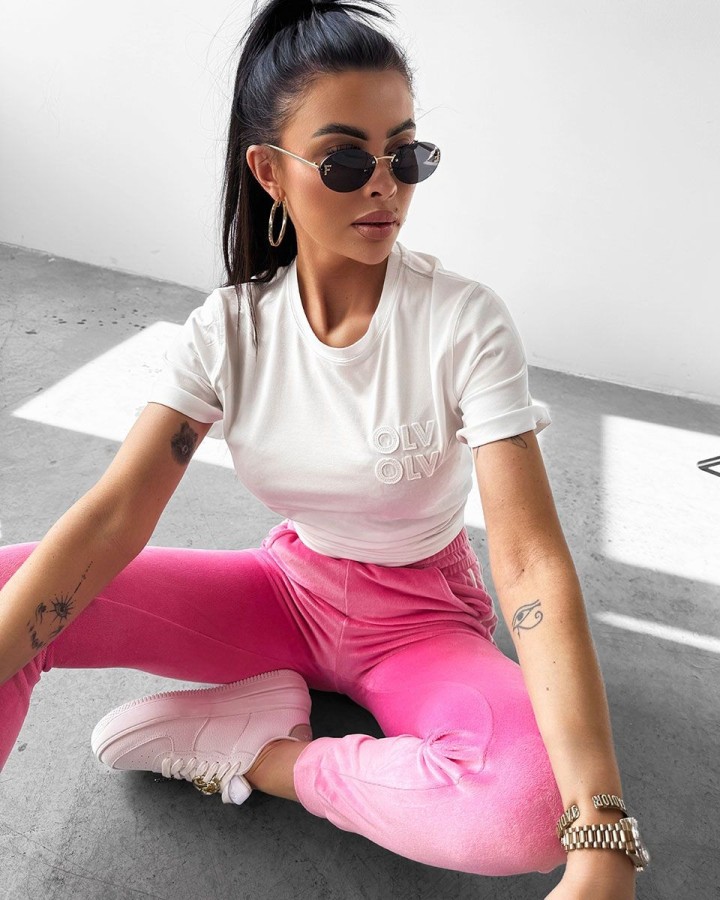 T-shirt damski OLAVOGA SOFT ROSE 2025 ecru - FashionPlace - 3