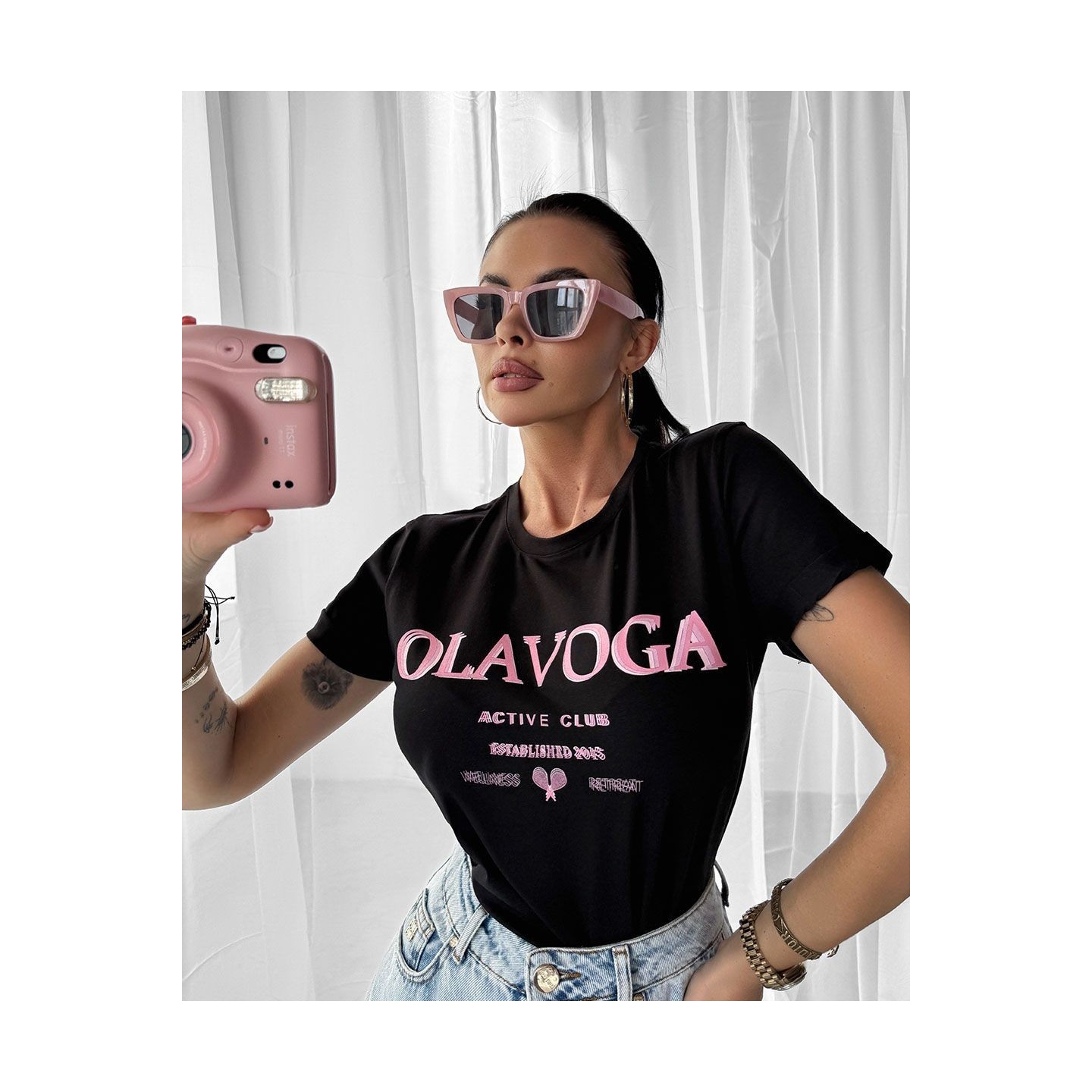 T-shirt damski OLAVOGA IDYLLIC 2025 czerń - FashionPlace - 3