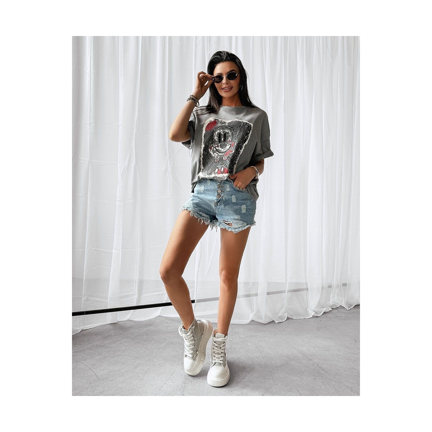 T-shirt damski OLAVOGA RED MIKI 2025 jasny szary - FashionPlace - 3
