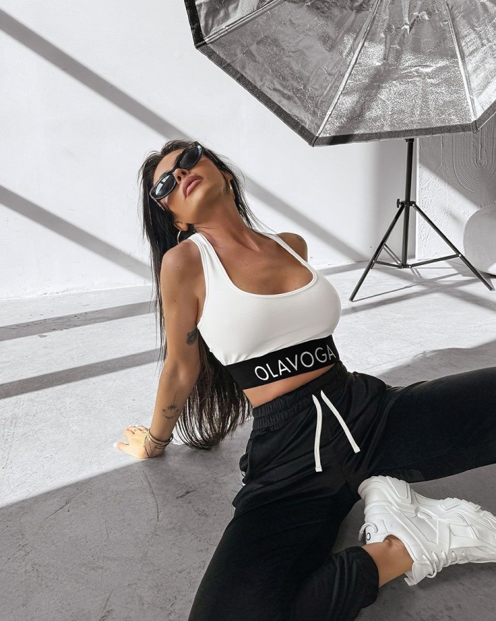Top damski OLAVOGA REEF 2025 ecru - FashionPlace - 2