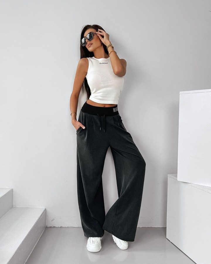 Top damski OLAVOGA LOMBI 2025 ecru - FashionPlace - 2