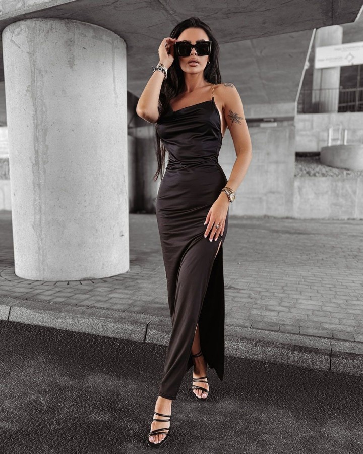 Sukienka damska OLAVOGA MUZA 2025 czerń - FashionPlace - 1