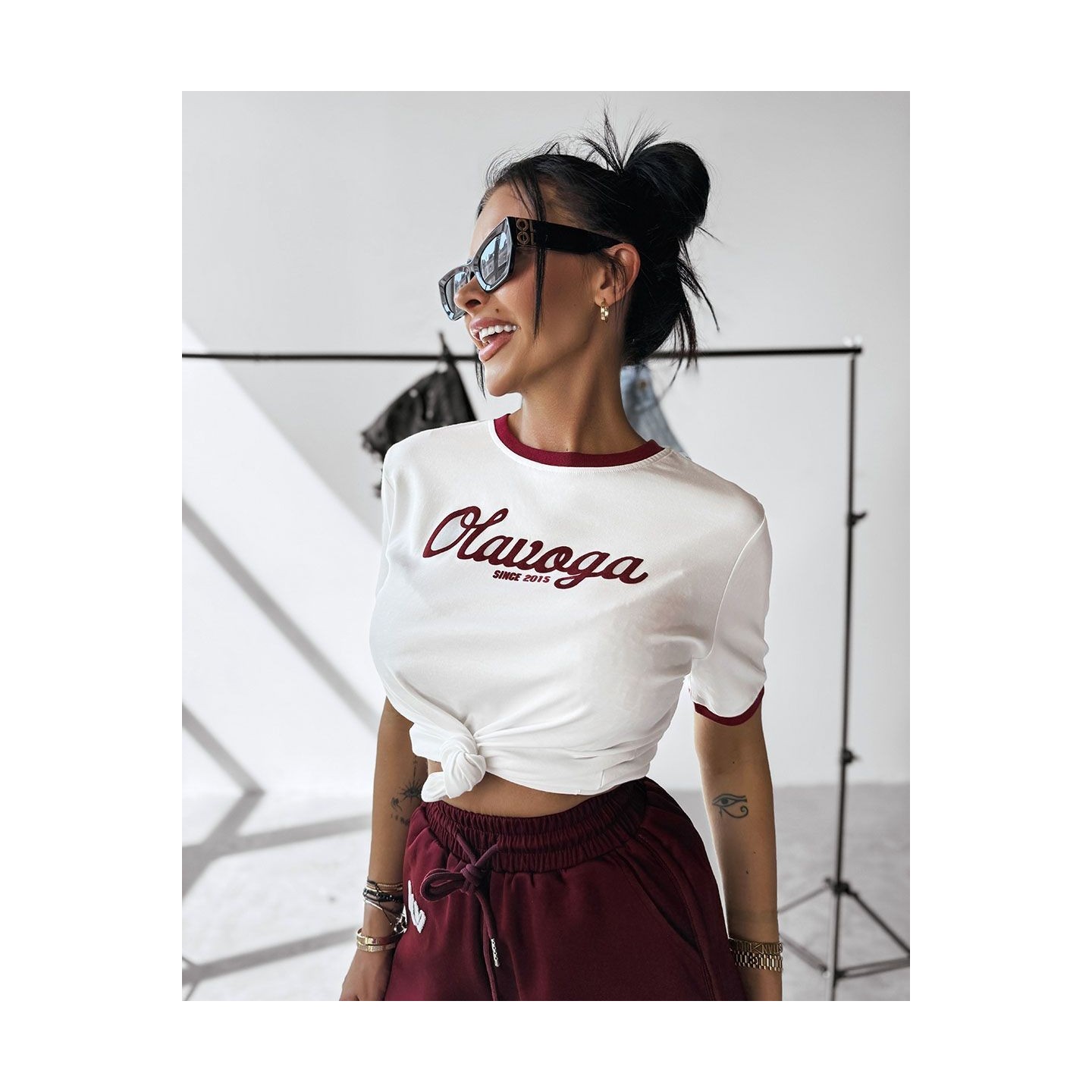 T-shirt damski OLAVOGA AVEN 2025 ecru - FashionPlace - 3
